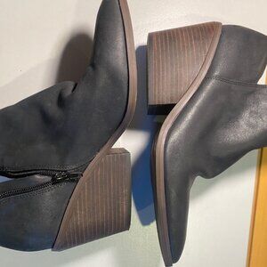 Lucky Brand - Size 10M - Women's Stayci Black Leather Ankle Boots Zip Up Closure